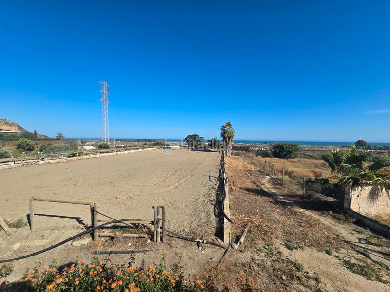 Foto 233a6c44-25f6-4f4d-9f43-a2a7d90165a8. Terrain résidentiel dans calle dora ana carmona martin 33 dans Almayate Bajo