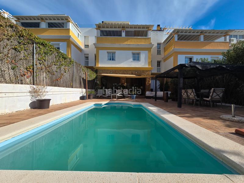 Foto 5b719f98-13a7-4b3e-a2ee-7bc128293774. Casa a calle jaén 5 a Calahonda Mijas