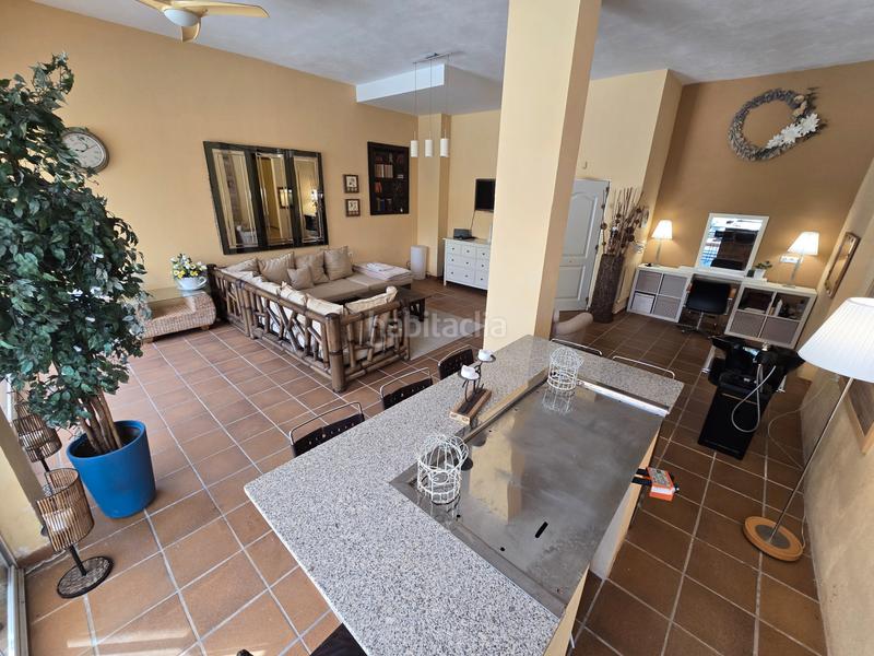 Foto ce7204da-1c81-42ea-bb22-ff870829047b. Casa a calle jaén 5 a Calahonda Mijas