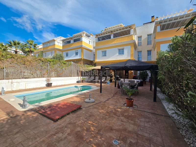 Foto edb5e69c-2dfb-4416-a29d-99d1e0d524f5. Casa a calle jaén 5 a Calahonda Mijas