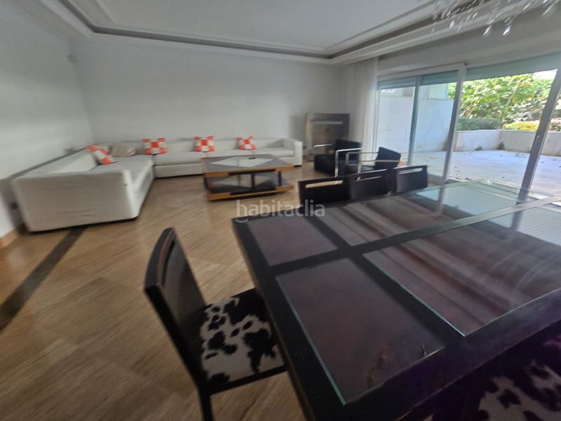 Foto 0e304557-7b40-43ce-a2ba-a48b2c5b60a1. Apartament amb calefacció aparcament piscina a Puerto Banús Marbella