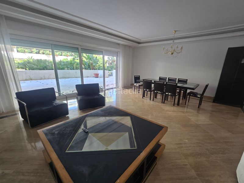 Foto 4c9c2260-fb26-4ba3-b25d-35de99a234b6. Apartament amb calefacció aparcament piscina a Puerto Banús Marbella