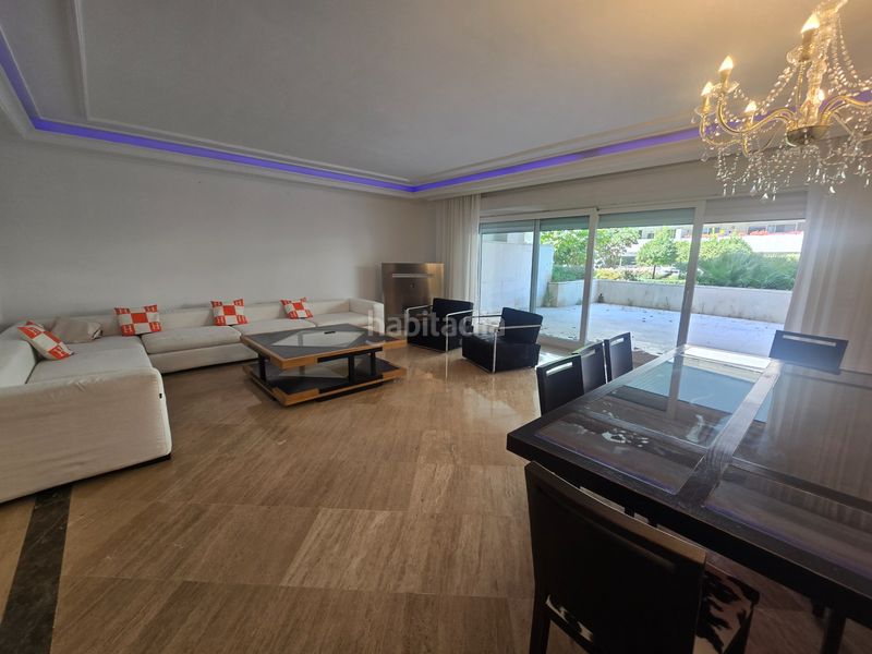 Foto 78d54ee7-06ef-4f77-aefd-eea20bb9ff24. Apartament amb calefacció aparcament piscina a Puerto Banús Marbella