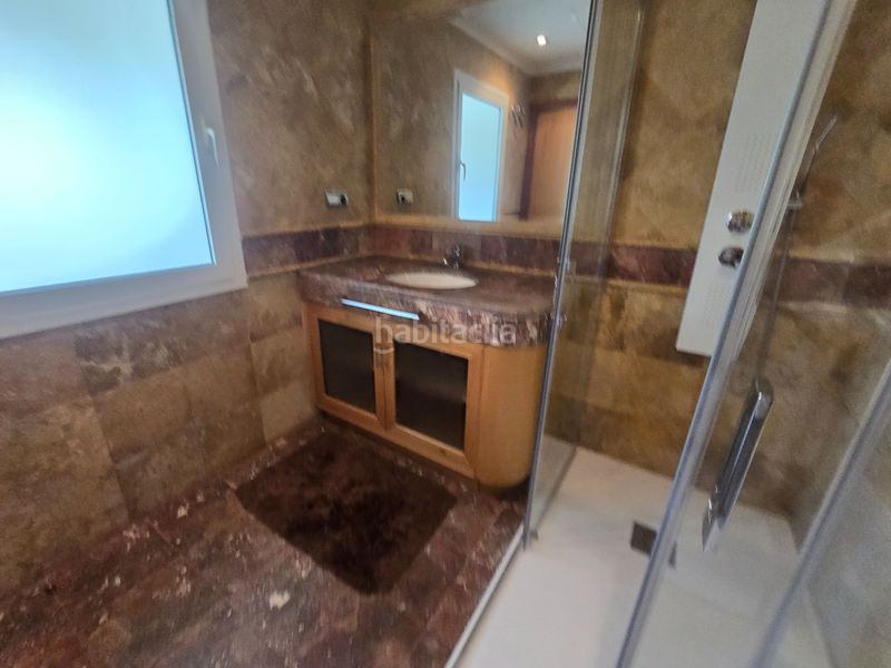 Foto bda4ed42-36e9-4a04-85c5-8015f062860c. Apartament amb calefacció aparcament piscina a Puerto Banús Marbella