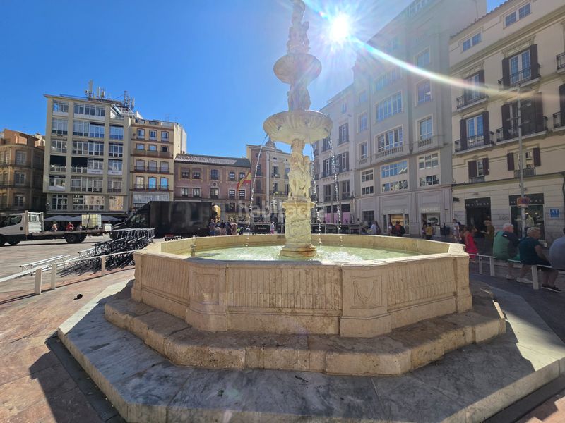 Foto 075949b0-64d3-4501-8912-b985322f078c. Apartamento en plaza de la constitución 1 una propiedad única y emblemática con vistas a la calle larios en Málaga