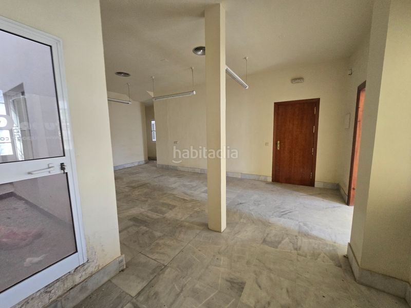 Foto 2a40e243-1091-48f3-aa57-8b8ad06d462c. Apartamento en plaza de la constitución 1 una propiedad única y emblemática con vistas a la calle larios en Málaga