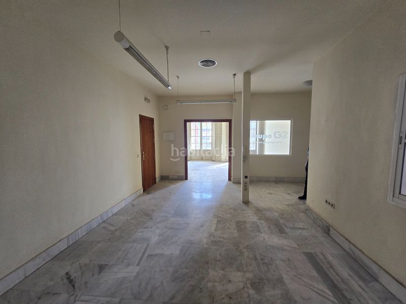 Foto ab6beb0d-a499-4d18-a7c2-7ed3f43352f7. Apartamento en plaza de la constitución 1 una propiedad única y emblemática con vistas a la calle larios en Málaga
