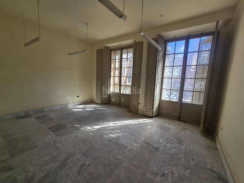 Foto b8503dfe-454f-4146-9871-7a79f1b50920. Apartamento en plaza de la constitución 1 una propiedad única y emblemática con vistas a la calle larios en Málaga