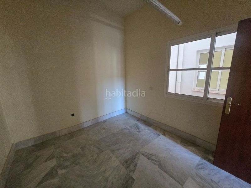Foto ebf0671d-4d95-494b-90c3-a92909612c81. Apartamento en plaza de la constitución 1 una propiedad única y emblemática con vistas a la calle larios en Málaga