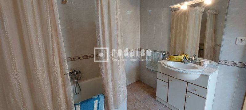 Foto 91cd954c-fb8f-4c6e-ac9d-8beac4c54418. Casa con riscaldamento in Cebolla