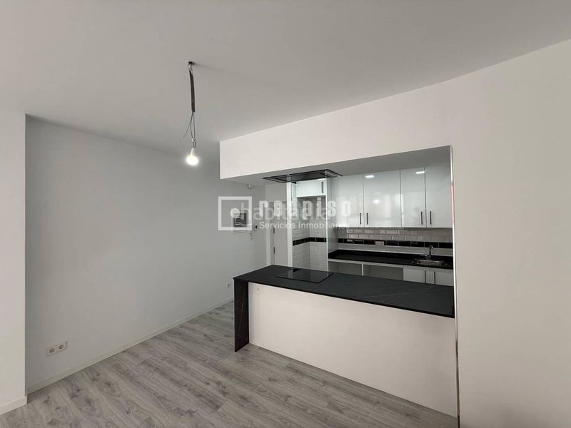 Foto 1c7028e9-f91b-44ba-99a2-6b5752a306c3. Flat with heating in Buena Vista Madrid