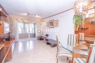 Flat in Villafontana - Estoril I. Estupendo piso en zona libertad. plaza de garaje opcional.
