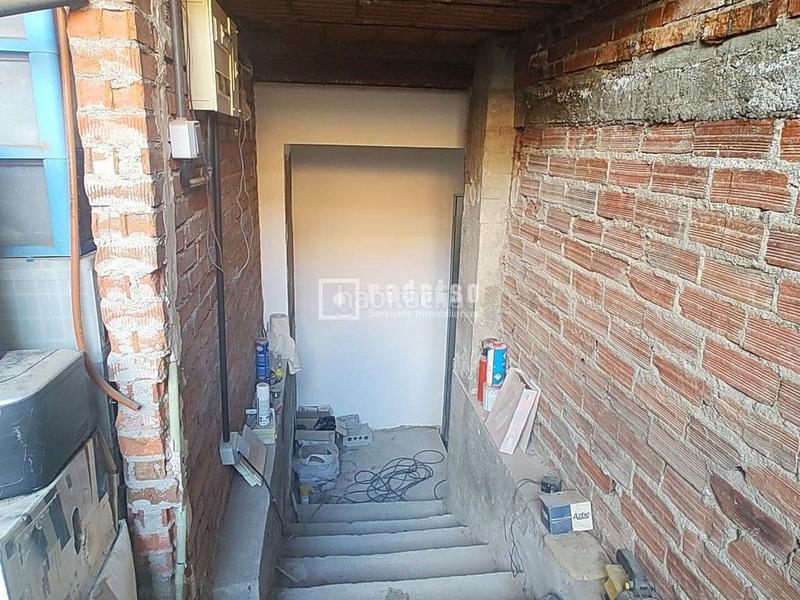 Foto 30382fa9-14e3-4467-bbb6-f8ed81fcf3f2. Local commercial dans Comillas Madrid