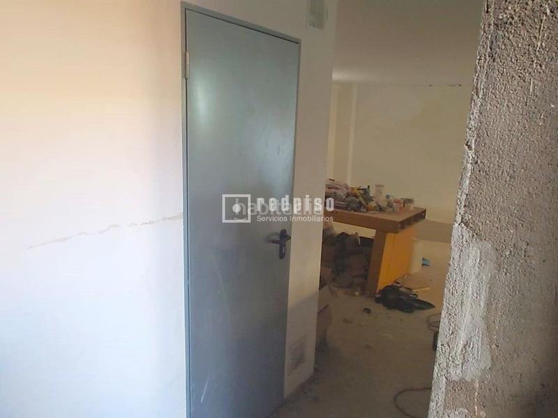 Foto ad708fcd-eb4e-4ddf-8863-652d736aa236. Local commercial dans Comillas Madrid