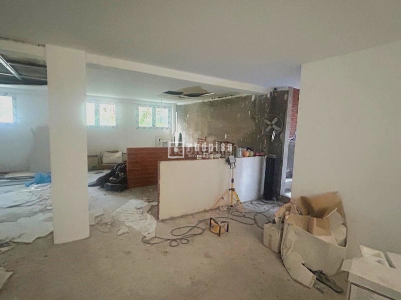 Foto dbfa09af-8ca6-47d4-8544-84079d05ae40. Local commercial dans Comillas Madrid