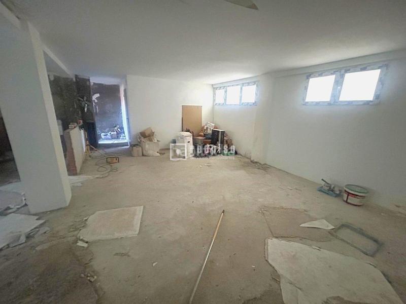 Foto 76c3954e-cc0f-472d-8cbb-ddcc4cac2d56. Locale commerciale in Comillas Madrid