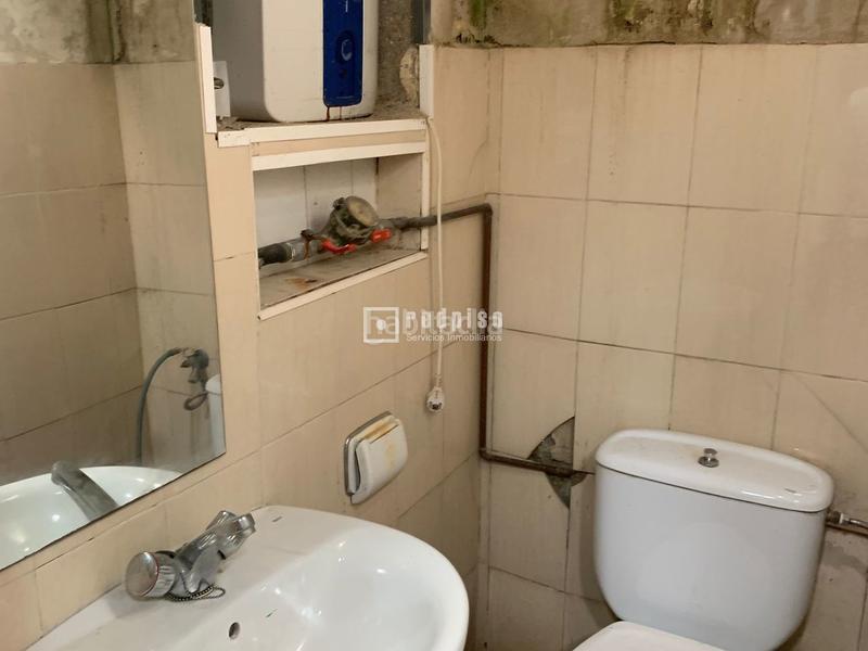 Foto bdba6cec-bb01-4294-9d57-d9d2aab95b2c. Local comercial en Comillas Madrid