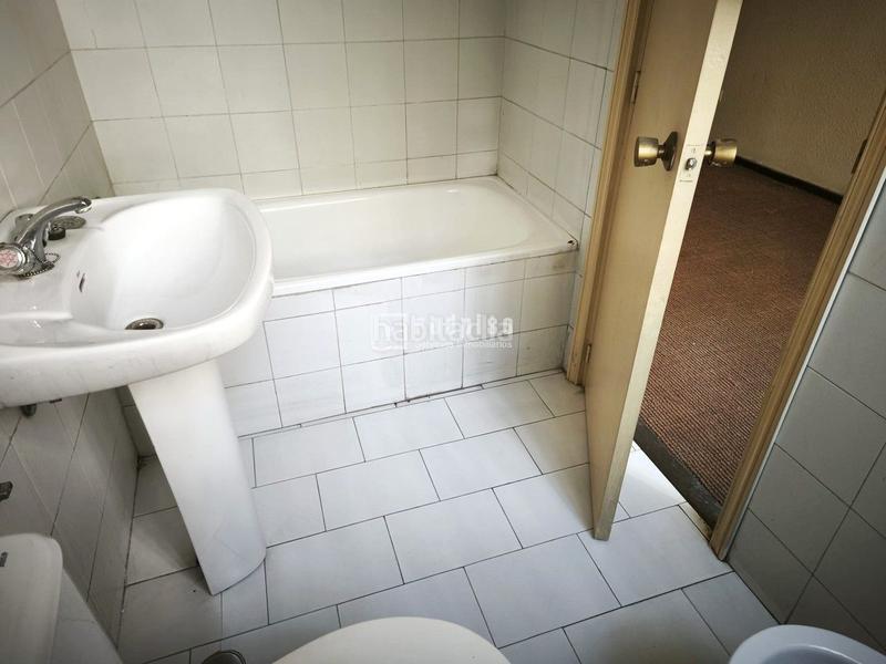 Foto 77c648c3-de98-44a9-975e-12b2c886403e. Local comercial en Comillas Madrid