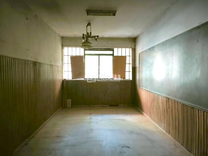 Foto d0bdc443-b0ad-49b8-bbd7-f679d3862fbc. Local comercial en Comillas Madrid