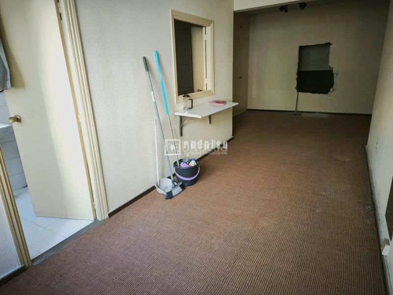 Foto e520af17-b58e-4848-bd1c-b2ef1e488c6a. Local comercial en Comillas Madrid