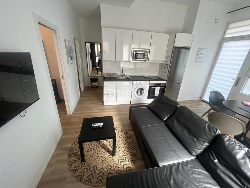 Foto e0f296d7-b48d-4ecb-ab96-f50dac1f8c9a. Flat with heating in Comillas Madrid