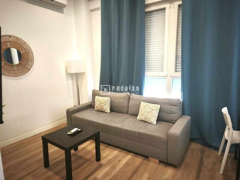 Foto 3cc07e81-5b63-4857-8434-84520bb0c794. Piso en Comillas Madrid