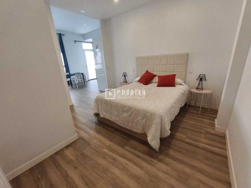 Foto af2f78ce-4f81-4675-a0ae-0b44245ebcc6. Piso en Comillas Madrid