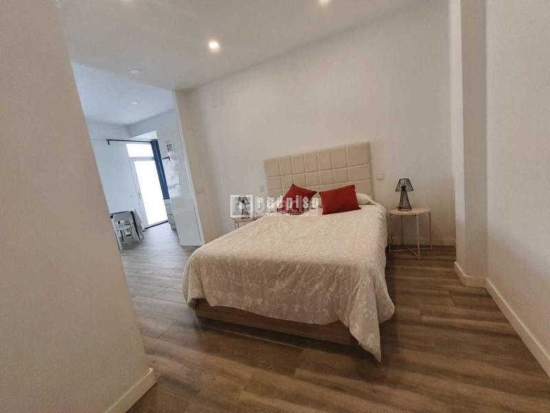 Foto f5ded565-e05a-430c-b649-10331d1469be. Piso en Comillas Madrid