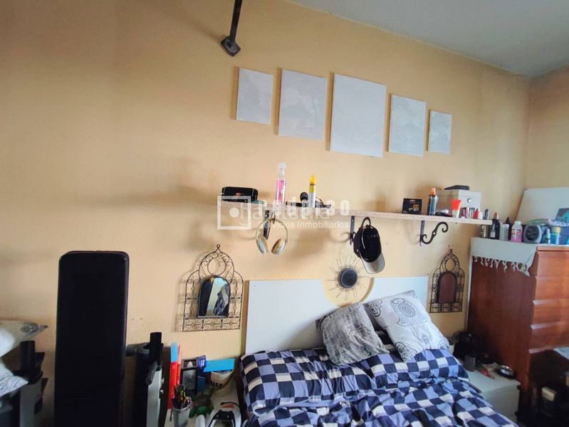 Foto 04338ef0-38aa-48a7-9afb-1ebfcbdc360a. Piso en Comillas Madrid