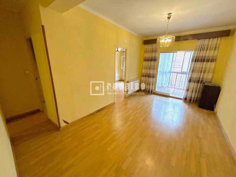 Foto 16510641-e6d6-4907-8826-af951a8b9279. Flat with heating parking in Comillas Madrid