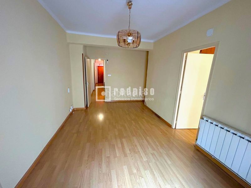 Foto 291507ec-a88e-43fd-b216-895a0e7d588b. Flat with heating parking in Comillas Madrid