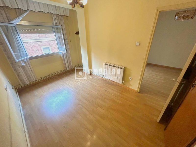 Foto 76457251-b7c3-42f7-a729-e97f88527e6e. Flat with heating parking in Comillas Madrid