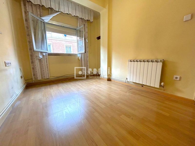 Foto 7c025a0d-afce-432d-965b-b3f6a092821f. Flat with heating parking in Comillas Madrid