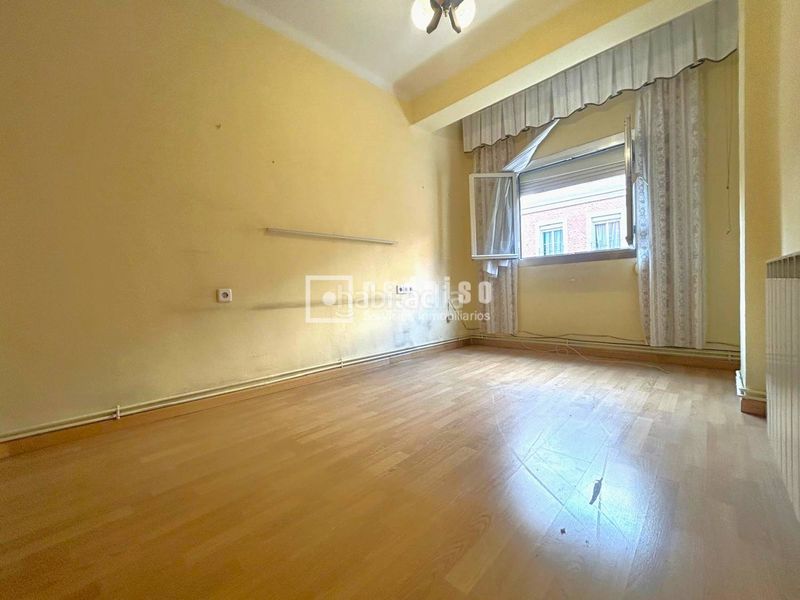 Foto 9fc00d4a-ed17-429f-88fa-299161ef455c. Flat with heating parking in Comillas Madrid