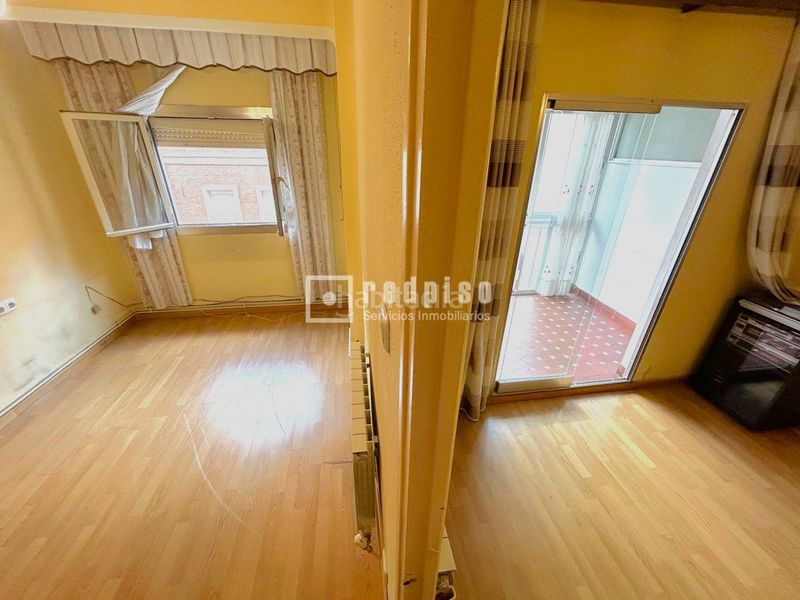 Foto d8f23efd-6907-4e5f-8db8-ed5c67d9afcf. Flat with heating parking in Comillas Madrid
