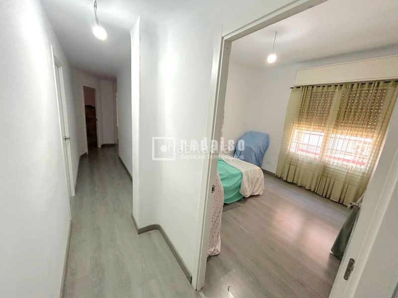 Foto 7dfc18da-64ab-4754-a0f6-c3250a188180. Piso en Comillas Madrid