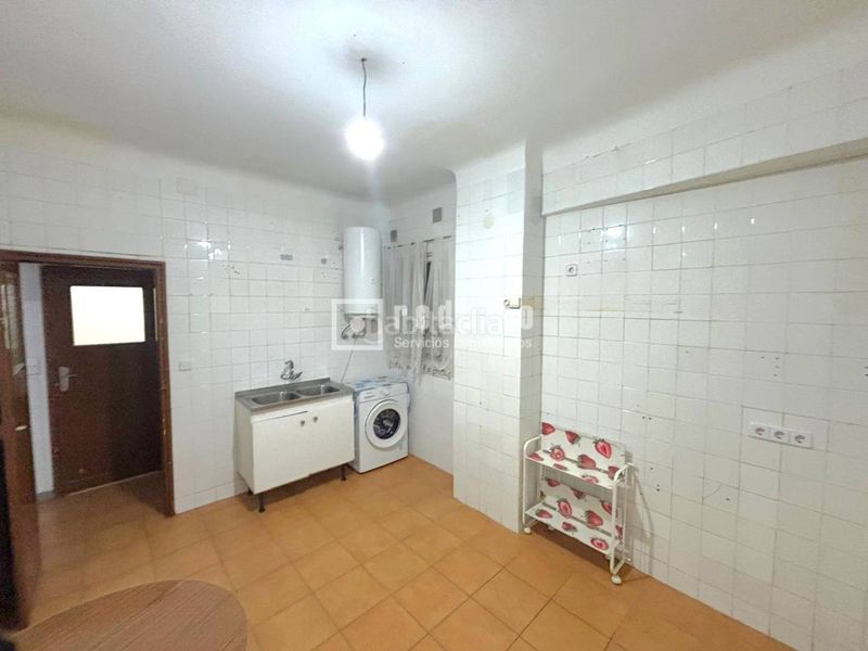 Foto 6f6b26b0-a40f-4042-b2b6-fb525b5df18f. Piso en Comillas Madrid