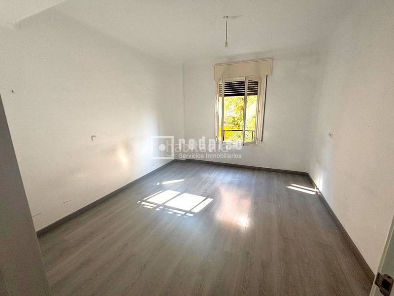 Foto d111ecc7-9ee9-4f5d-8d24-f37268d4845f. Piso en Comillas Madrid