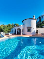 Chalet  Avenida pego 103. Villa con piscina en monte pego, luminosa y con vistas abiertas