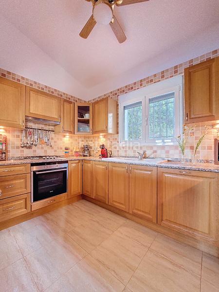 Foto 3ef259ca-a6d2-4df5-ae38-779e192b0f24. Xalet a avenida Pego 103 a Pego