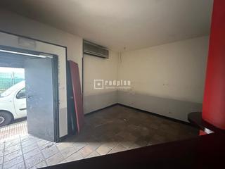 Local Comercial en Los Rosales