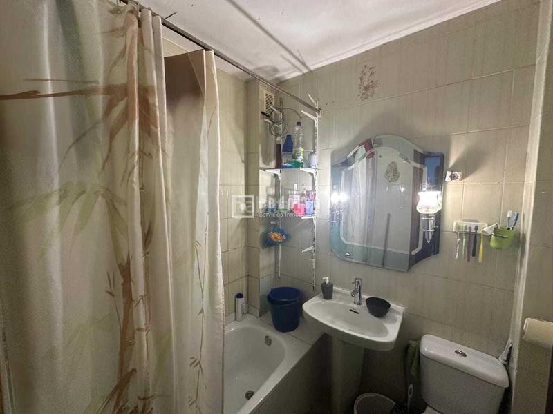 Foto 66bb5b5a-a72a-4e45-8e5c-8bba0a853878. Appartamento in Los Rosales Madrid