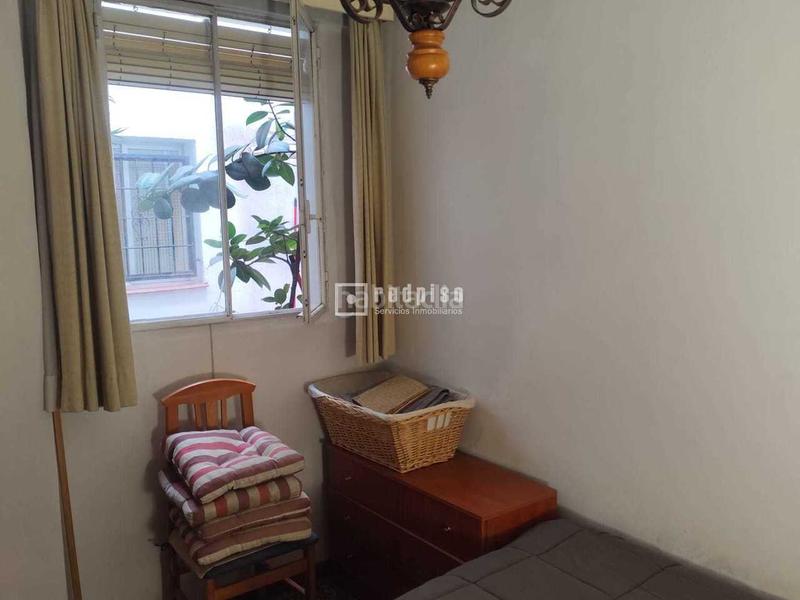 Foto 784c8b2b-4a16-43df-a2d9-3de8e9c5b7b4. Appartamento in Los Rosales Madrid