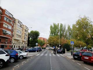 Pis a Los Rosales. Encantadora vivienda de 1 dormitorio, antes dos, en villaverde b