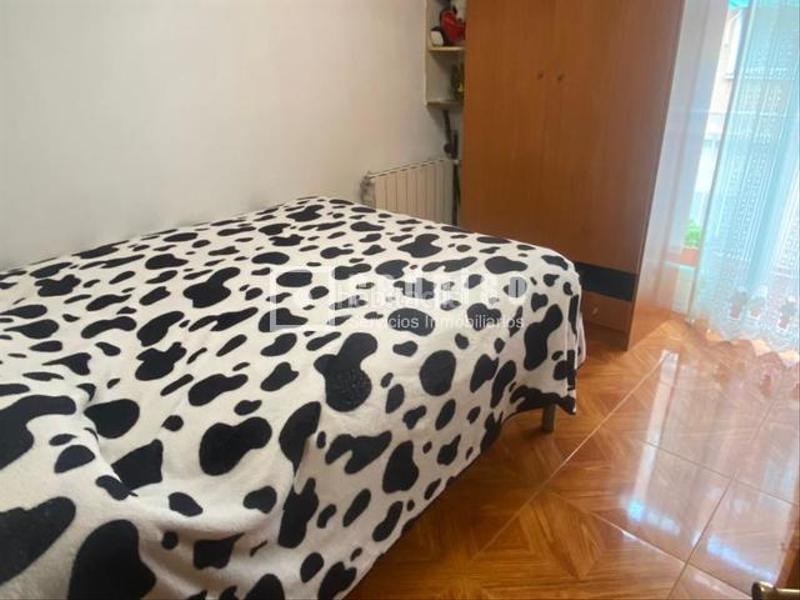 Foto ac42be22-2b8a-4a6f-97d9-6dfe4b54ba29. Piso tu hogar te está esperando en Los Rosales Madrid