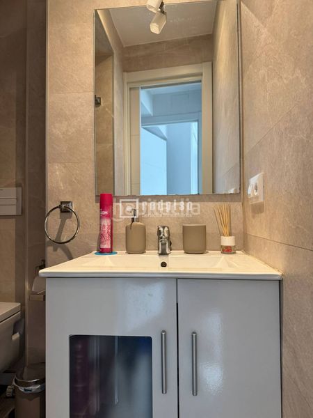 Foto 41fc737d-b9a4-460e-9930-bcb193222433. Flat with heating in Los Rosales Madrid