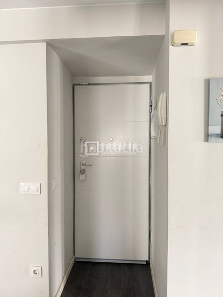 Foto 54681cab-93ec-49db-8e1f-432d2b846c2b. Flat with heating in Los Rosales Madrid