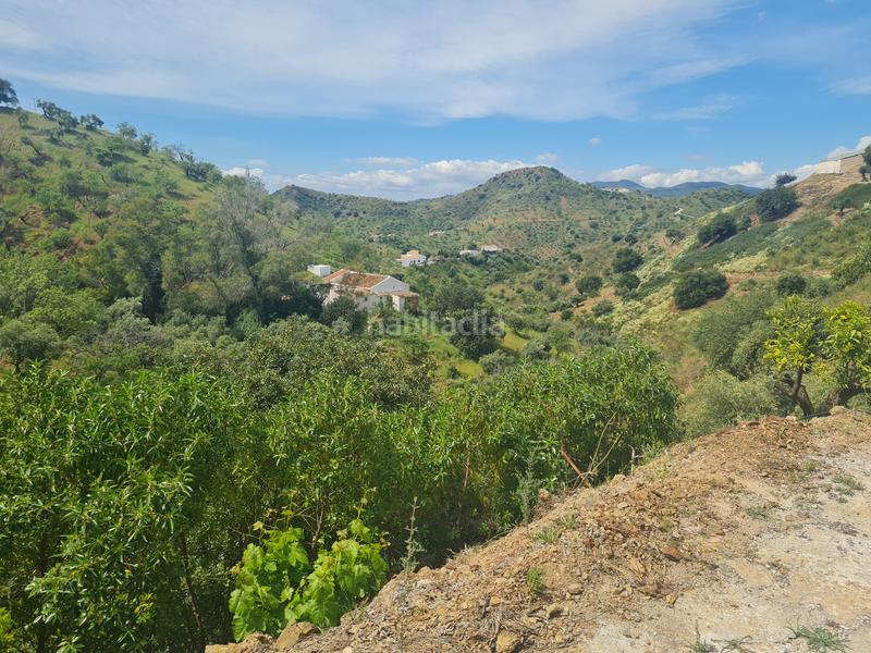 Foto f4b3faf2-a8cb-4317-8575-2c7910821f75. Masía casa de campo en barranco del sol - almogia en Almogía