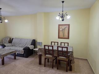 Affitto Casa  Calle lope de rueda. 4 estudiantes, cerca de universidad teatinos