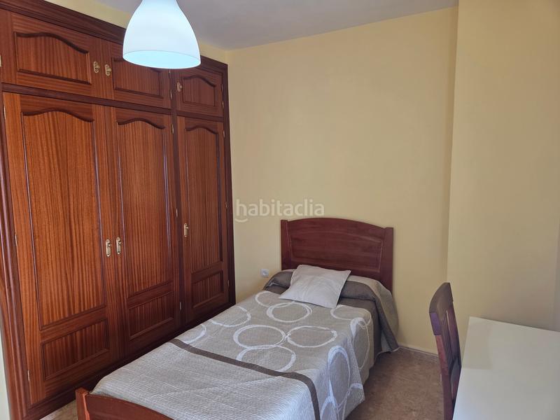 Foto 28d33a80-bb08-4025-8325-44226bf98231. Lloguer casa amb aparcament a Santa Isabel Málaga